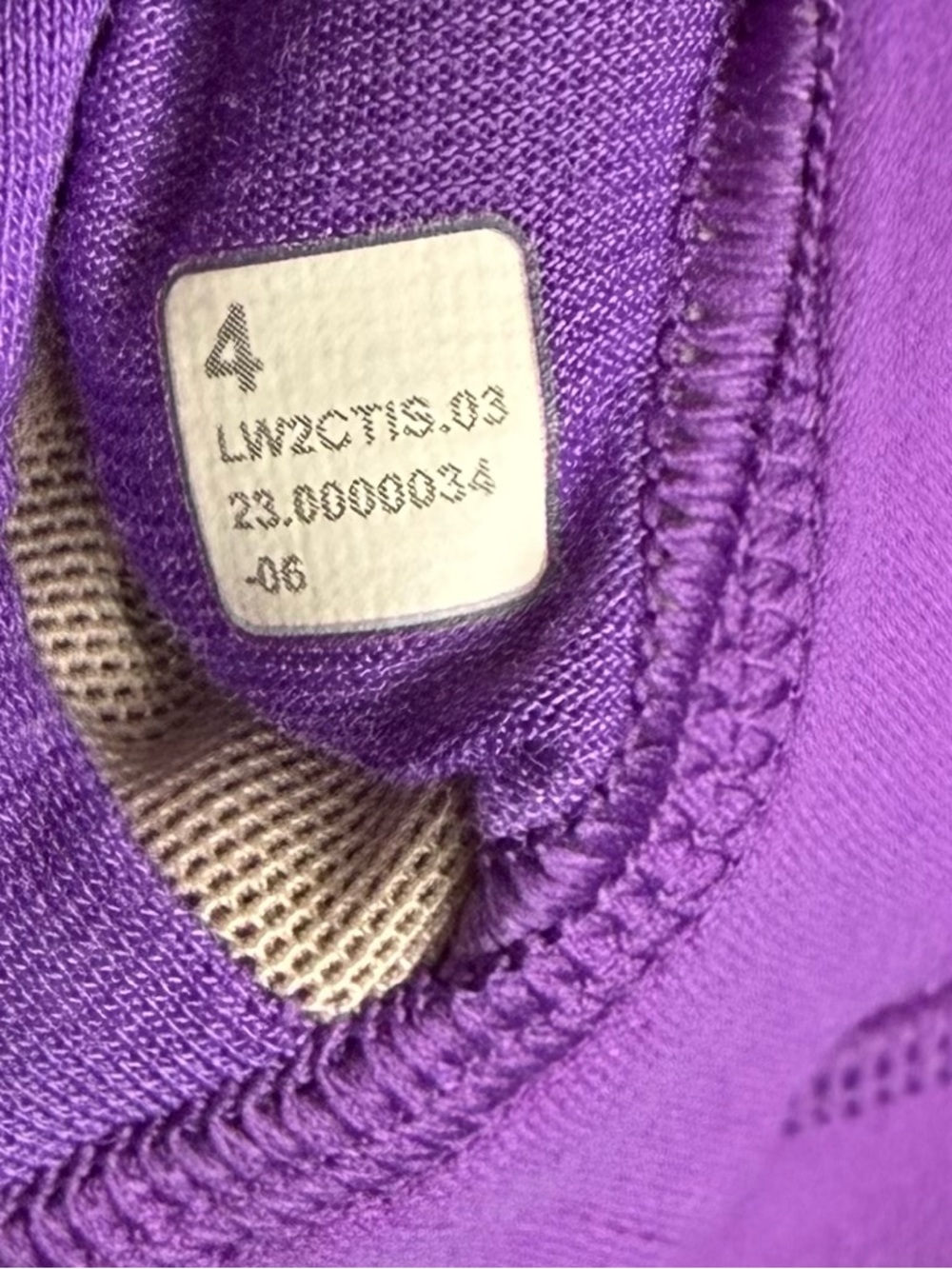 Lululemon Flow Y Bra Nulu *Light Support, A-C Cups Atomic Purple Size 4 - Picture 4 of 7
